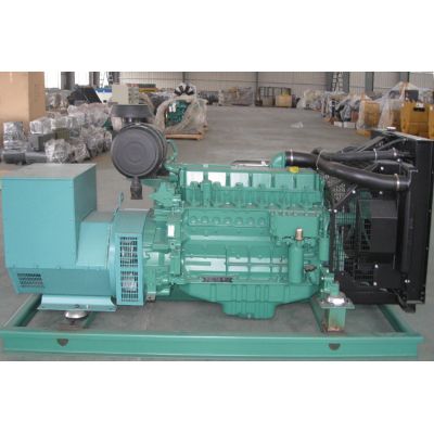 150kw大連道依茨柴油發(fā)電機(jī)組-大連道依茨6缸柴油機(jī)BF6M1013FCG2柴油發(fā)電機(jī)組,缸徑/行程：108/130mm,柴油發(fā)電機(jī)組水冷發(fā)動(dòng)機(jī)功率183KW,柴油發(fā)電機(jī)組配套馬拉松斯坦福發(fā)電機(jī)。廠價(jià)直銷歡迎選購：13773399855。