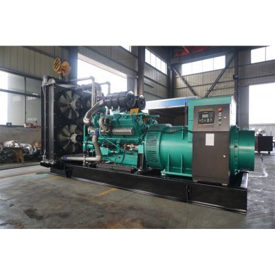 850kw南通股份柴油發(fā)電機(jī)組-南通股份12缸柴油機(jī)TCR800柴油發(fā)電機(jī)組,缸徑/行程：138/158mm,柴油發(fā)電機(jī)組水冷發(fā)動(dòng)機(jī)功率880KW,柴油發(fā)電機(jī)組配套馬拉松斯坦福發(fā)電機(jī)。廠(chǎng)價(jià)直銷(xiāo)歡迎選購(gòu)：13773399855。